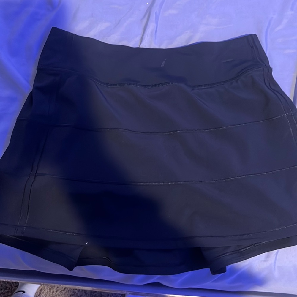lulu lemon black skirt